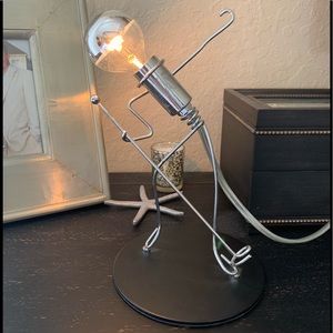 PB Teen Singer Light